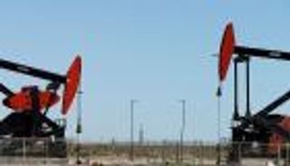 النفط يخسر 3 دولارات.. مخاوف إغلاق الصين والتضخم الأمريكي