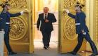 القيصر الجديد.. "بوتين" على خطى بطرس الأكبر