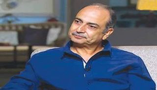 الفنان المصري أحمد كمال