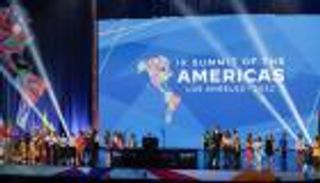 "قمة الأمريكتين".. أغانٍ صاخبة وابتسامة ساخرة وإهانة امرأة (صور)