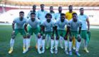 تراجع مخيف.. خسارة المنتخب السعودي تثير القلق والحيرة قبل مونديال قطر