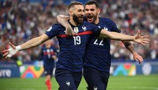 بنزيما مهاجم فرنسا