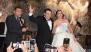 عمرو دياب "بطل" حفل زفاف خالد مجاهد بحضور السفير البريطاني (صور)