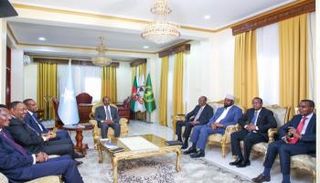 اجتماع شيخ محمود مع رؤساء الولايات الصومالية