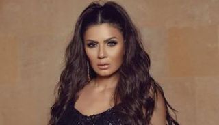 الفنانة نجلاء بدر 