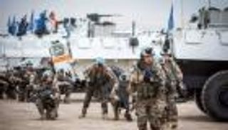 استهداف "اليونيفيل" بلبنان.. تنديدات ودعوات لحماية "القبعات الزرقاء"