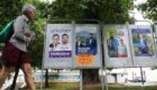 الانتخابات الفرنسية.. ماكرون "يخشى" مصير شيراك