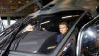 بـ"اقتصاد حرب".. ماكرون يتأهب لمواجهة أسئلة الأزمة الأوكرانية