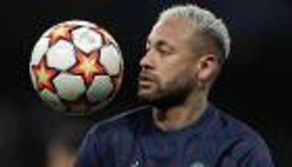 رغم غموض المستقبل.. أين يقضي نيمار إجازته الصيفية؟ (صور)