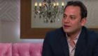 أحمد برادة.. أزمة "الشوربجي الإنجليزي" تعيد مطرب الاسكواش للظهور