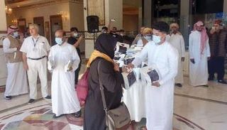 أول أفواج الحجيج تصل إلى مكة