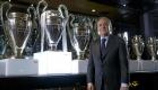 على شرف تشواميني.. رئيس ريال مدريد يهدد كبار أوروبا بالـ15