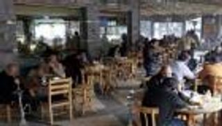 العثور على لوحة بـ"مليوني جنيه" بمقهى في مصر.. وصاحبها: افتكرناها خردة