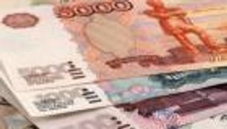 رحلة صعود مستمرة.. تفوق "تاريخي" للروبل أمام اليورو والدولار