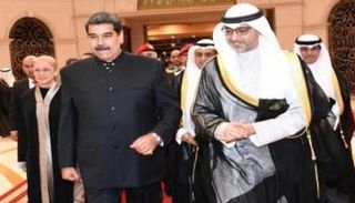 الرئيس الفنزويلي نيكولاس مادورو لدى وصوله الكويت