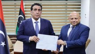 القائم بالأعمال المصري خلال لقاء المنفي