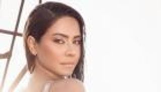 شاعر مصري يهاجم شيرين عبد الوهاب: ندمان على كتابتي لها 