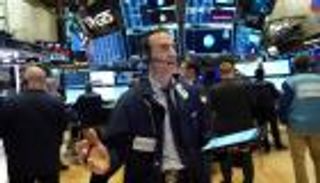 وول ستريت تودع الخسائر بعد بيان الفيدرالي الأمريكي.. جلسة أرباح