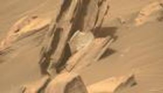 اكتشاف غريب لناسا على سطح المريخ.. "بطانية حرارية"