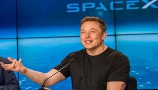 الملياردير الأمريكي إيلون ماسك رئيس سبيس إكس