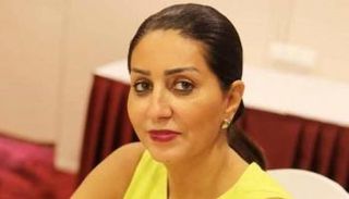 الفنانة وفاء عامر