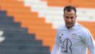 صدمة من الفيفا.. عقوبة مليونية تهدد مسيرة جمال بلعمري