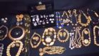 "مغارة علي بابا".. القضاء المصري يغلق ملف "شقة الزمالك" بسجن وغرامة