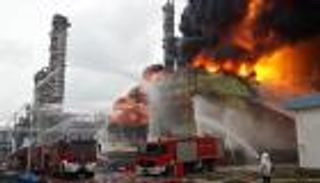 حريق في مصنع للبتروكيماويات بالصين 