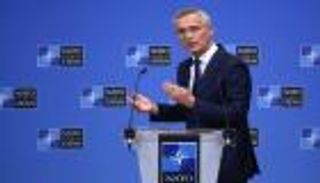 "الحرب قد تستغرق سنوات".. الناتو يطالب بزيادة دعم أوكرانيا