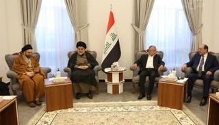 الصدر خلال اجتماع مع قادة الإطار ببغداد - أرشيفية