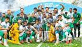 بقيادة سعد الشهري.. 11 فريقا أهدت المنتخب السعودي كأس آسيا