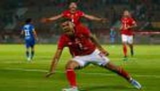 هداف الدوري المصري.. هل تعيد مباراة الأهلي والزمالك مجد شريف وبن شرقي؟