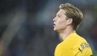 فرينكي دي يونج نجم برشلونة