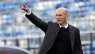 لماذا رفض مدرب البرازيل خلافة زيدان في ريال مدريد؟