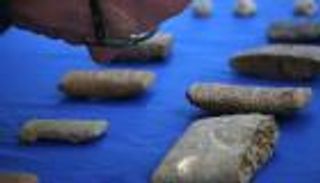 سقوط تجار آثار في العراق بحوزتهم تماثيل ومخطوطات ذهبية نادرة