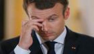 خسارة ماكرون أغلبية البرلمان.. غيوم التحديات في صيف ساخن