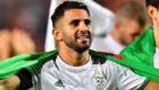 مهرجان الضحك يغضب الجزائريين.. ماذا فعل رياض محرز؟