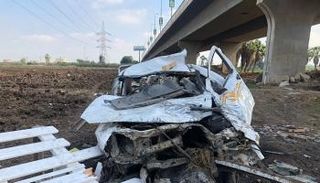 مقدمة سيارة الشاب تحطمت تماما- الإنترنت