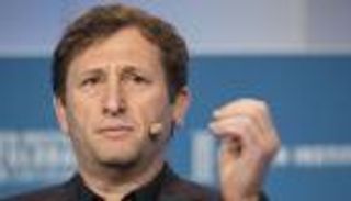 انهيار سيلسيوس.. "الطبقة المتوسطة" تهرب من البنوك إلى المجهول