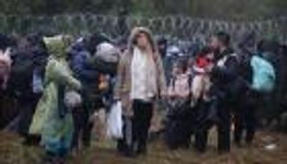 بغداد تتحرى "إعدامات جماعية" لعراقيين مهاجرين على حدود بولندا