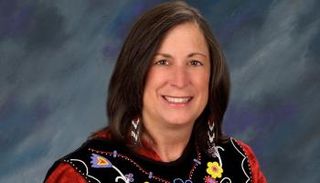 زعيمة قبيلة موهيغان الأميرندية ماريلين ماليربا 