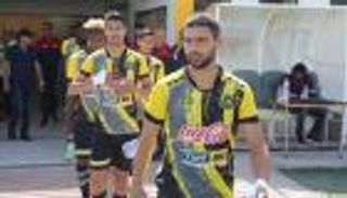 فوضى في الدوري التونسي.. حضر اللاعبون والحكام والملعب مغلق