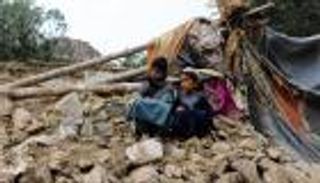 "اختبار كبير".. أفغانستان تكافح للوصول إلى منطقة الزلزال المدمر