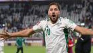 بعد يوسف بلايلي.. بريست يستهدف لاعبا جديدا من منتخب الجزائر