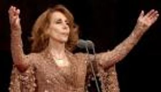 فيروز مع نجلها "هلي" لأول مرة.. أخفته 6 عقود لظروف خاصة (صور)