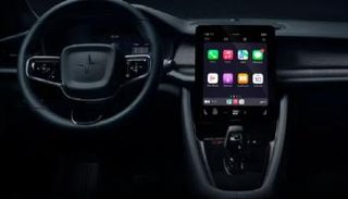 أبل كار بلاي في سيارة بولستر