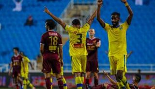 أحد الفرق المهددة بالهبوط