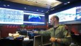 رعب الصواريخ فرط الصوتية يرفع إنفاق كندا العسكري