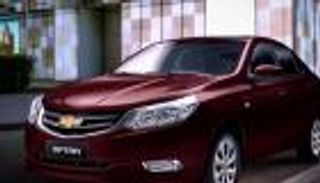  لادا جرانتا وشيفروليه أوبترا.. مقارنة بين أرخص سيارتي سيدان بمصر