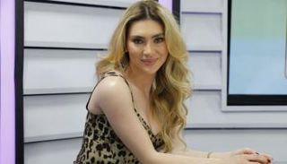 الفنانة اللبنانية ستيفاني صليبا